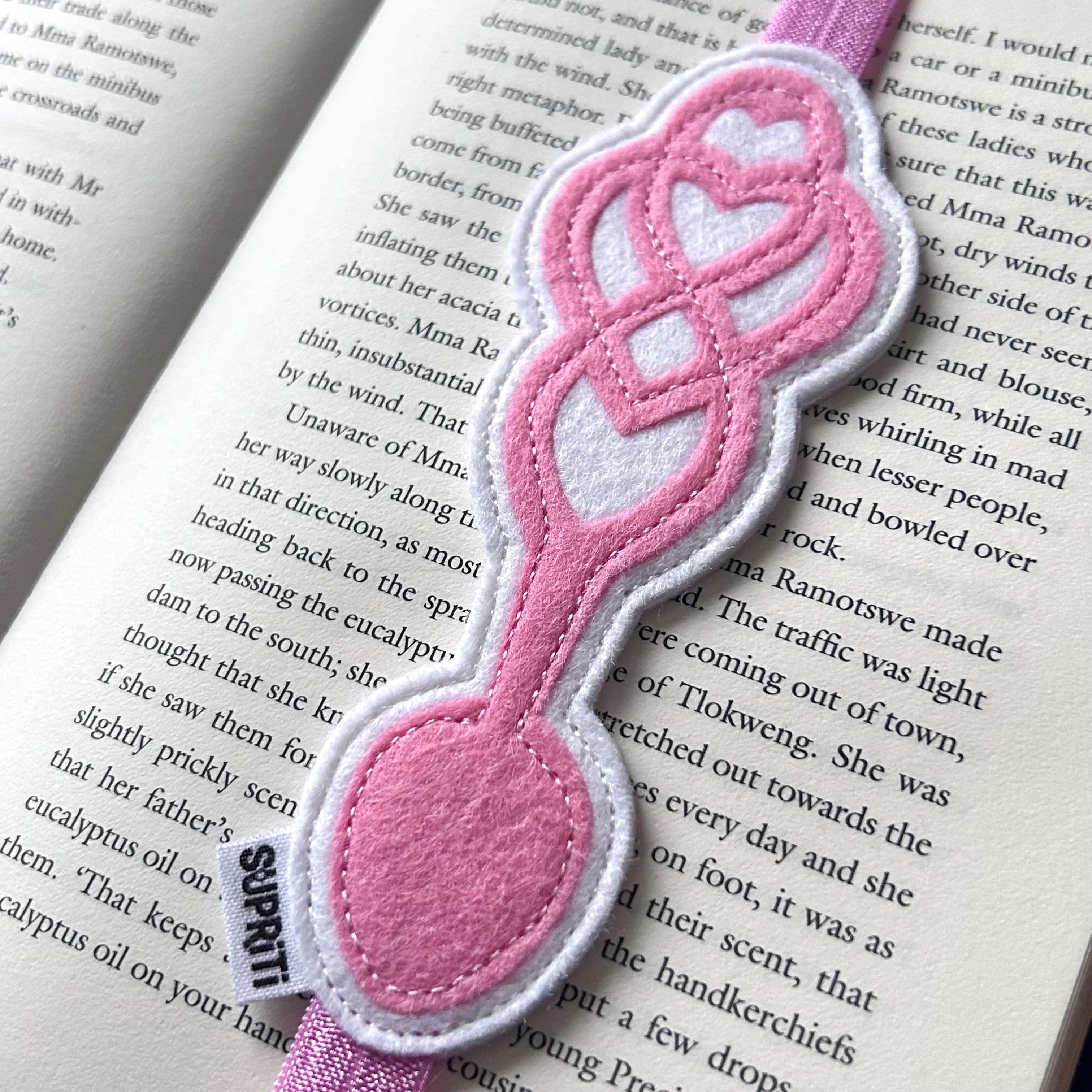 Lovespoon Bookband (Light Pink)