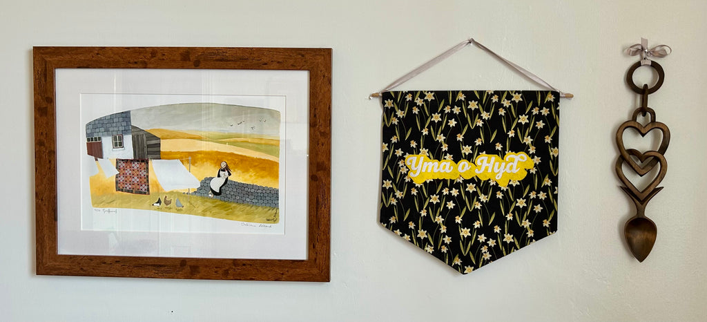 'Yma o Hyd' (Welsh) medium fabric banner